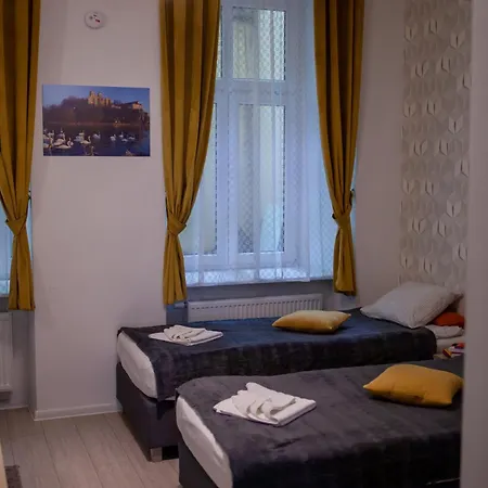 Lukas Guest Rooms Krakau Exterior foto